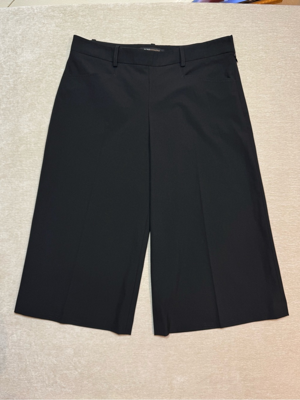 BCBGMaxAzria Black Tailored Culotte Shorts